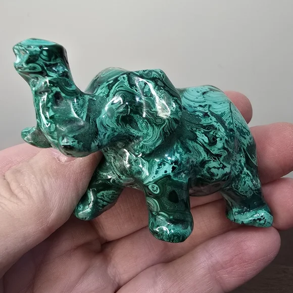 Malachite Crystal Elephant - Picture 14 of 15